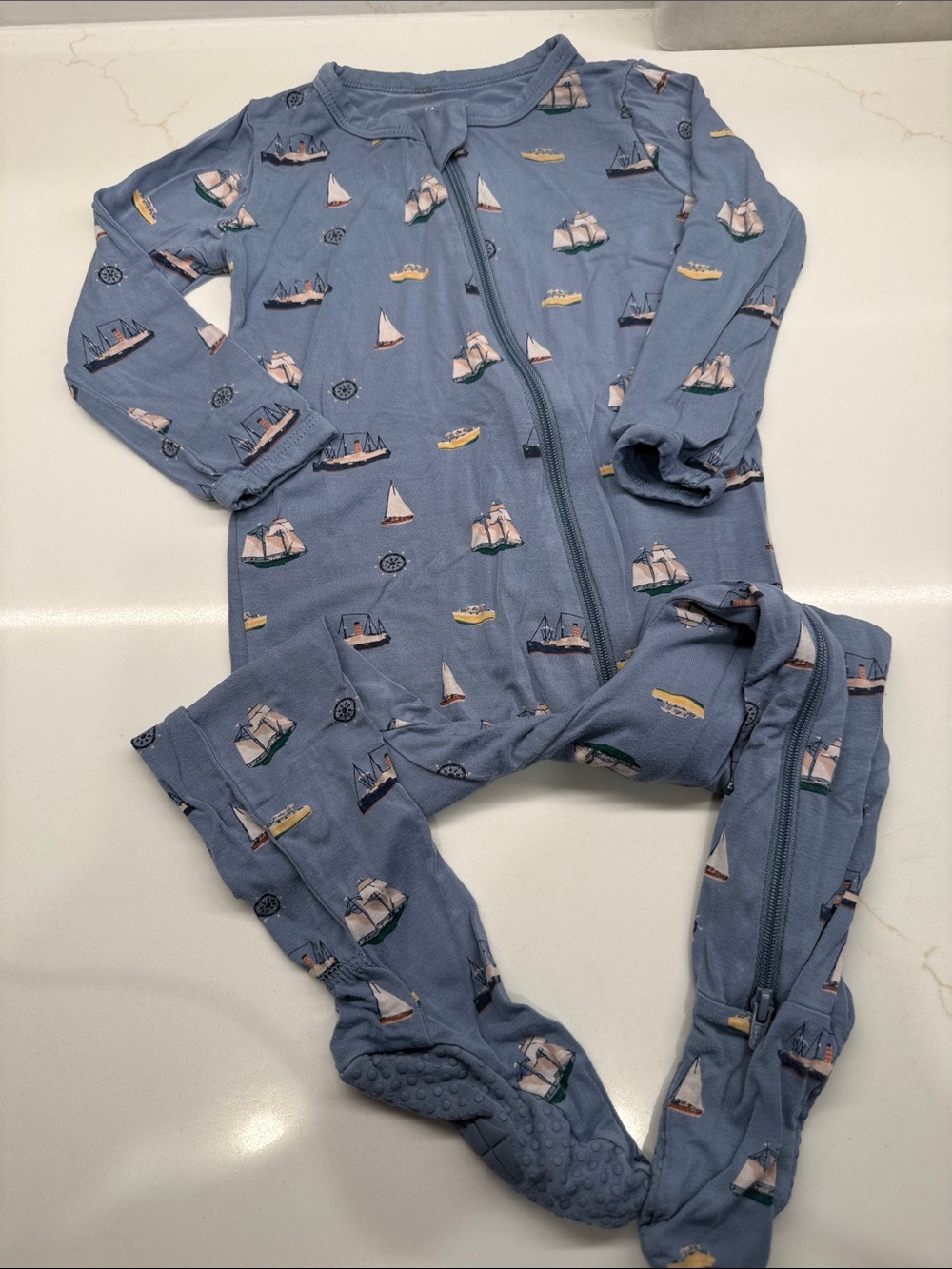 Kyte BABY Blue “Vintage Boat” Print Footed One-Piece Pajamas sz 18-24